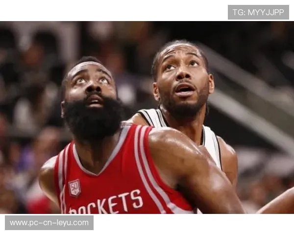 哈登终场前命中关键一球，76人笑纳胜果